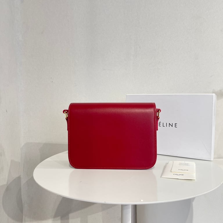 CE TEEN TRIOMPHE BAG IN SHINY CALFSKIN RED 18 CM