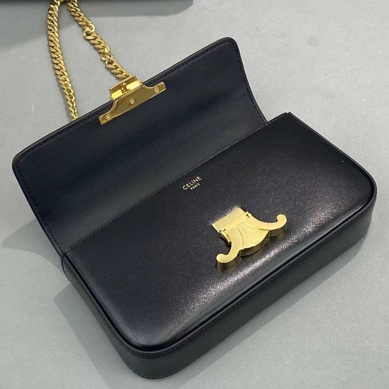CE CHAIN BOX TRIOMPHE BAG IN SHINY CALFSKIN BLACK