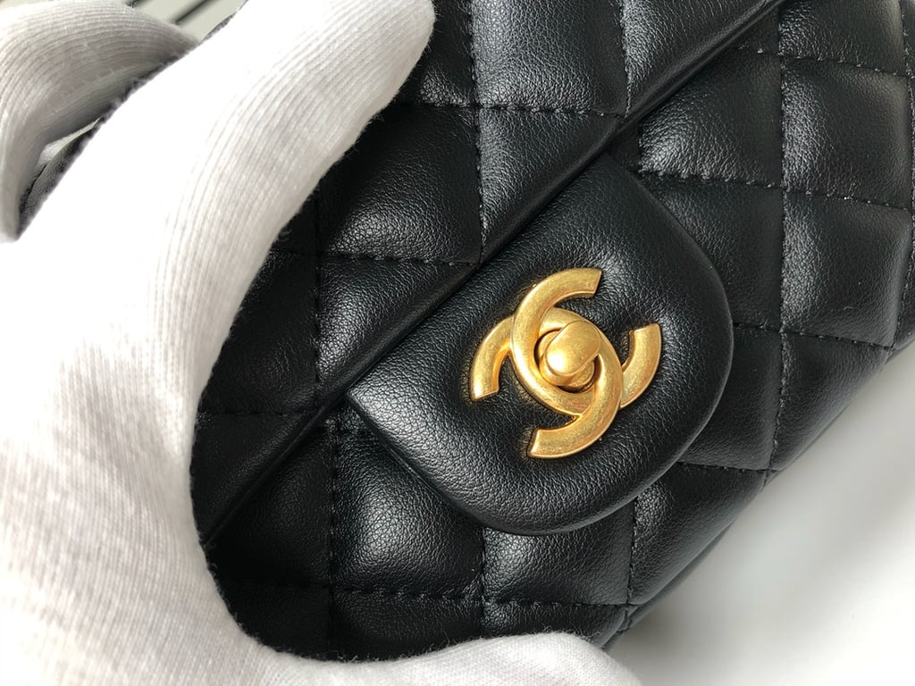 CHL TWEED MINI FLAP BAG BLACK 16CM