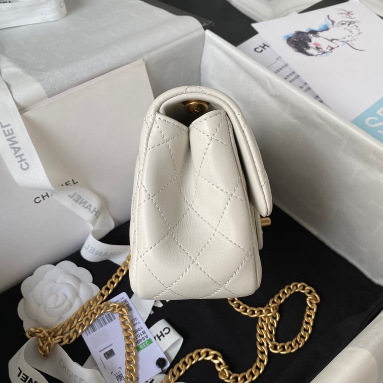 CHL WHITE RECTANGULAR MINI FLAP BAG 18CM