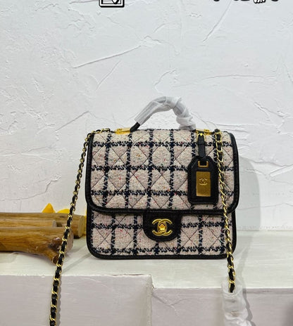 CHL 21CM 22K FLAP BAG WITH TOP HANDLE