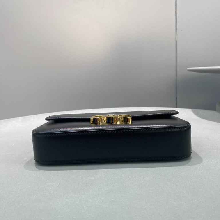 CE CHAIN BOX TRIOMPHE BAG IN SHINY CALFSKIN BLACK