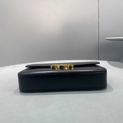 CE CHAIN BOX TRIOMPHE BAG IN SHINY CALFSKIN BLACK