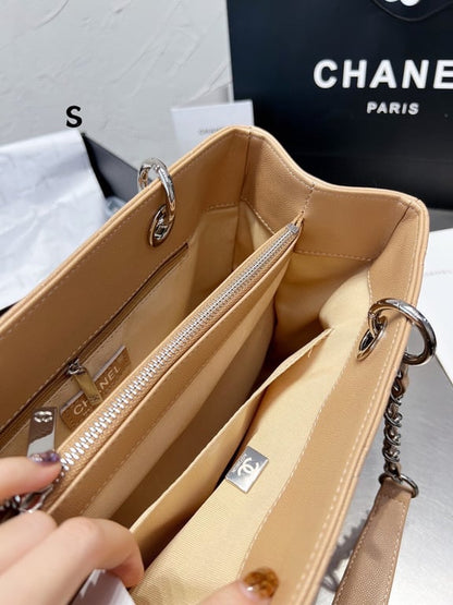 CHL GRAND SHOPPING TOTE BAG BEIGE CAVIAR 34CM
