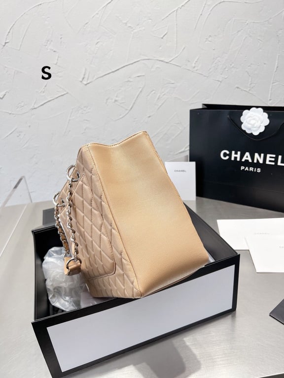 CHL GRAND SHOPPING TOTE BAG BEIGE CAVIAR 34CM