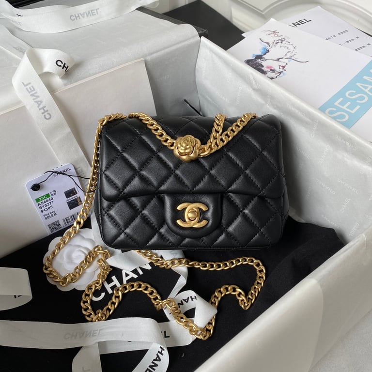 CHL BLACK RECTANGULAR MINI FLAP BAG 18CM