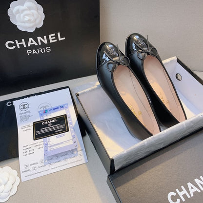 CHL BLACK FLAT SANDALS
