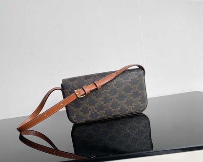 CE TRIOMPHE SHOULDER BAG IN SHINY CALFSKIN TAN