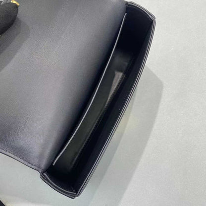 CE CHAIN BOX TRIOMPHE BAG IN SHINY CALFSKIN BLACK