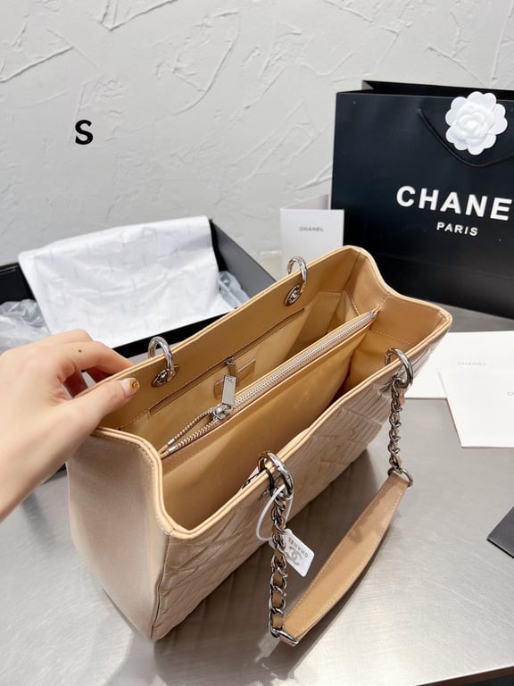 CHL GRAND SHOPPING TOTE BAG BEIGE CAVIAR 34CM