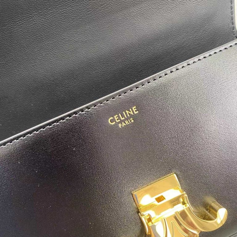 CE CHAIN BOX TRIOMPHE BAG IN SHINY CALFSKIN BLACK