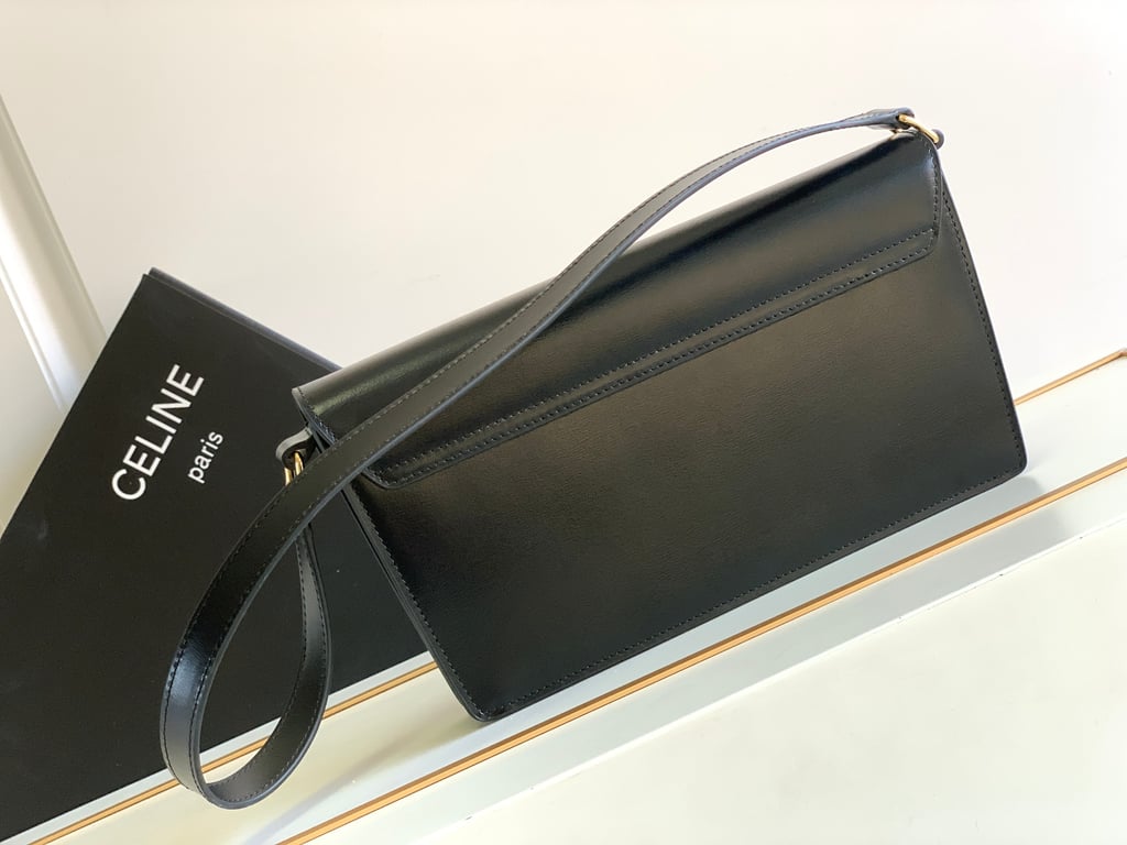 CE BAG TRAPEZE TRIOMPHE BAG IN SHINY CALFSKIN BLACK