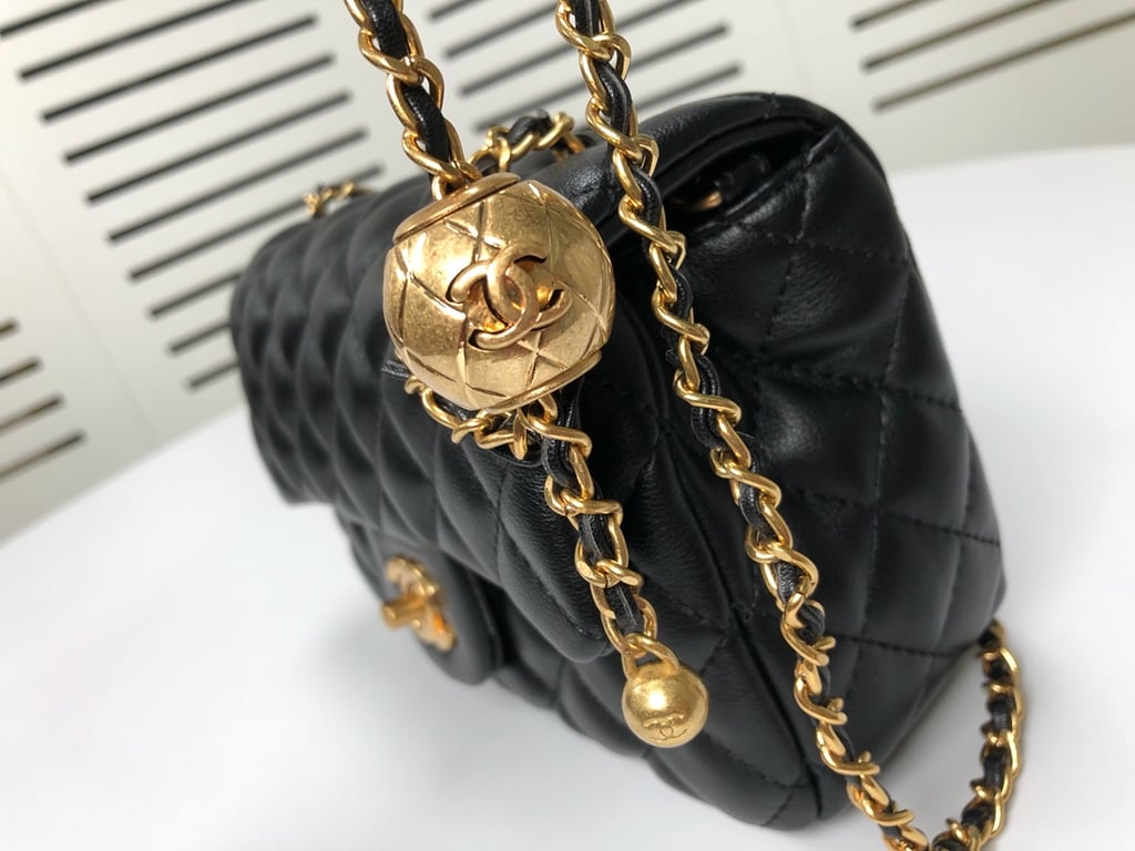 CHL TWEED MINI FLAP BAG BLACK 16CM