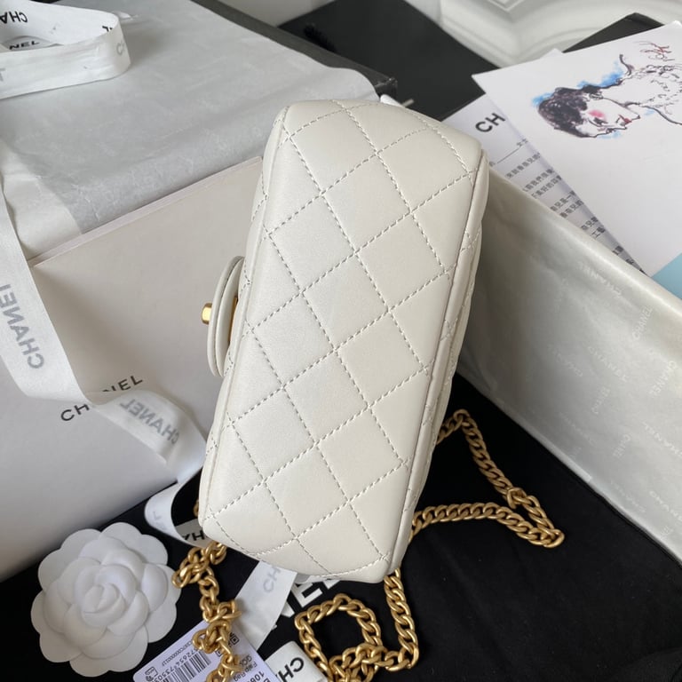 CHL WHITE RECTANGULAR MINI FLAP BAG 18CM