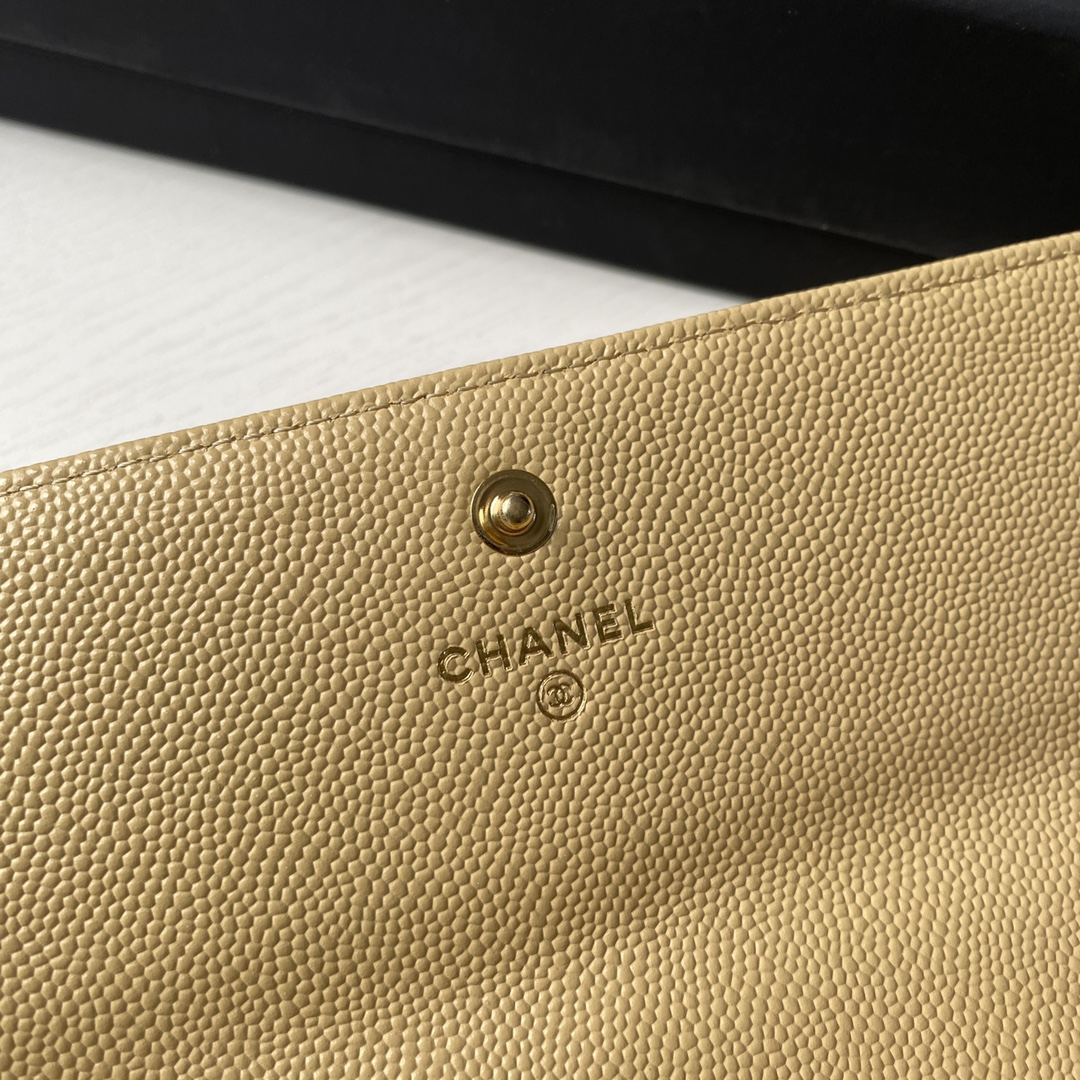 CHL LONG FLAP WALLET BEIGE AP0955
