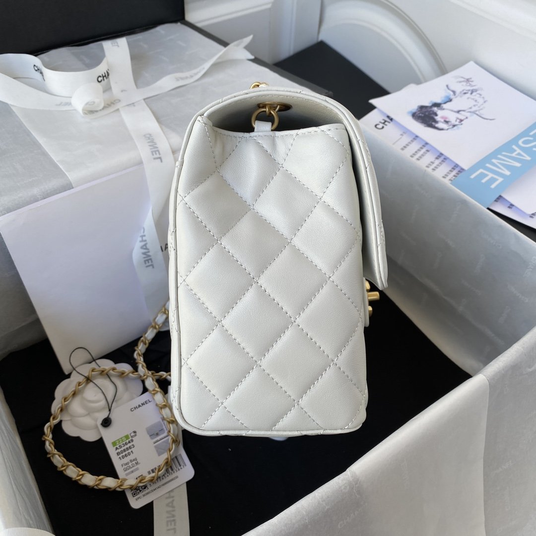 ChanelSmall Floor Pack White For Women, Women’s Bags 7.6in/19.5cm