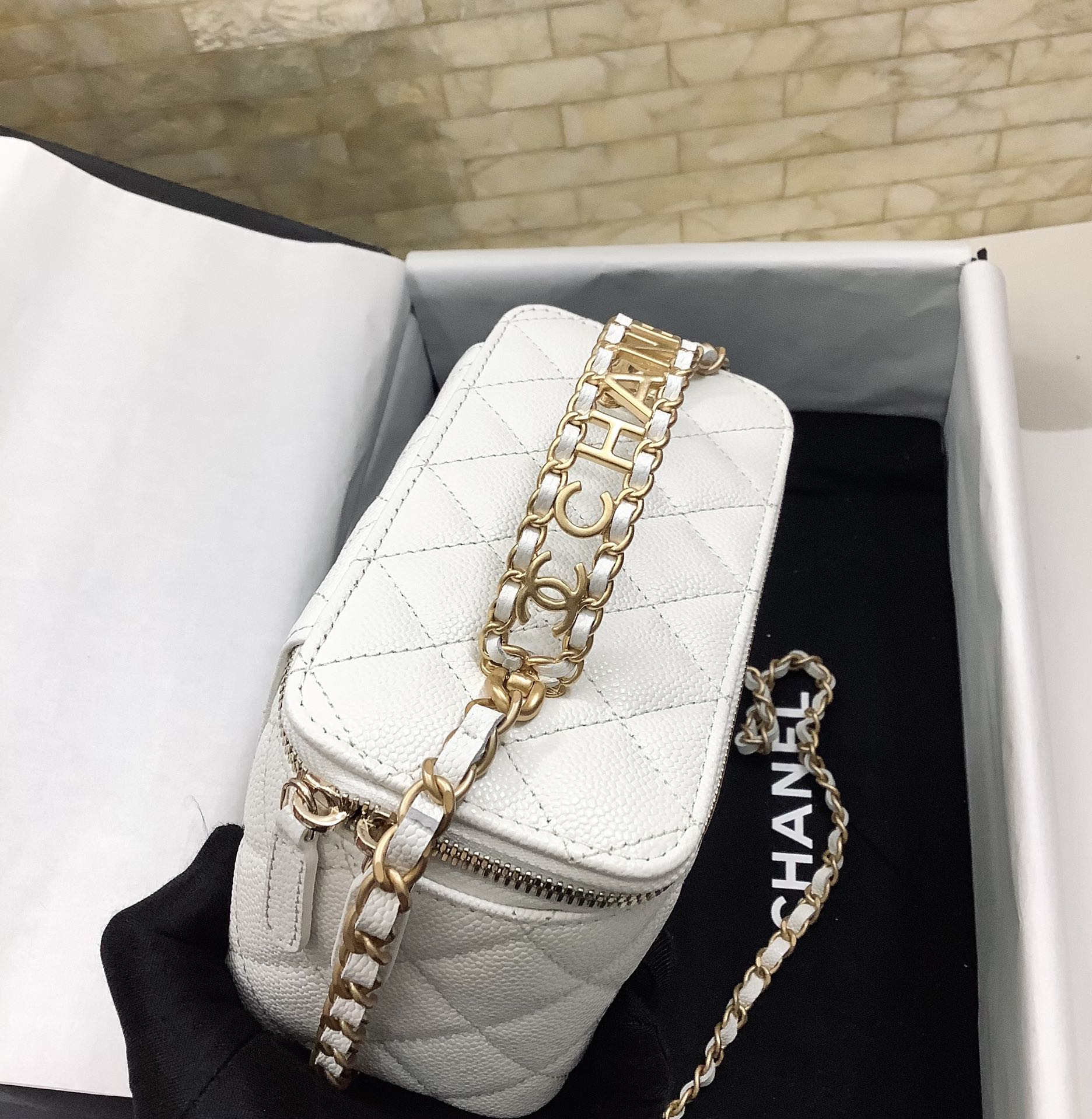 ChanelSmall Vanity Case White For Women, Women’s Bags 5.9in/15cm