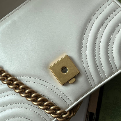 gg Marmont Mini Top Handle Bag White For Women, Women&#8217;s Bags 8.3in/21cm gg ‎547260 DTDIT 9022