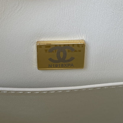 ChanelSmall Floor Pack White For Women, Women’s Bags 7.6in/19.5cm