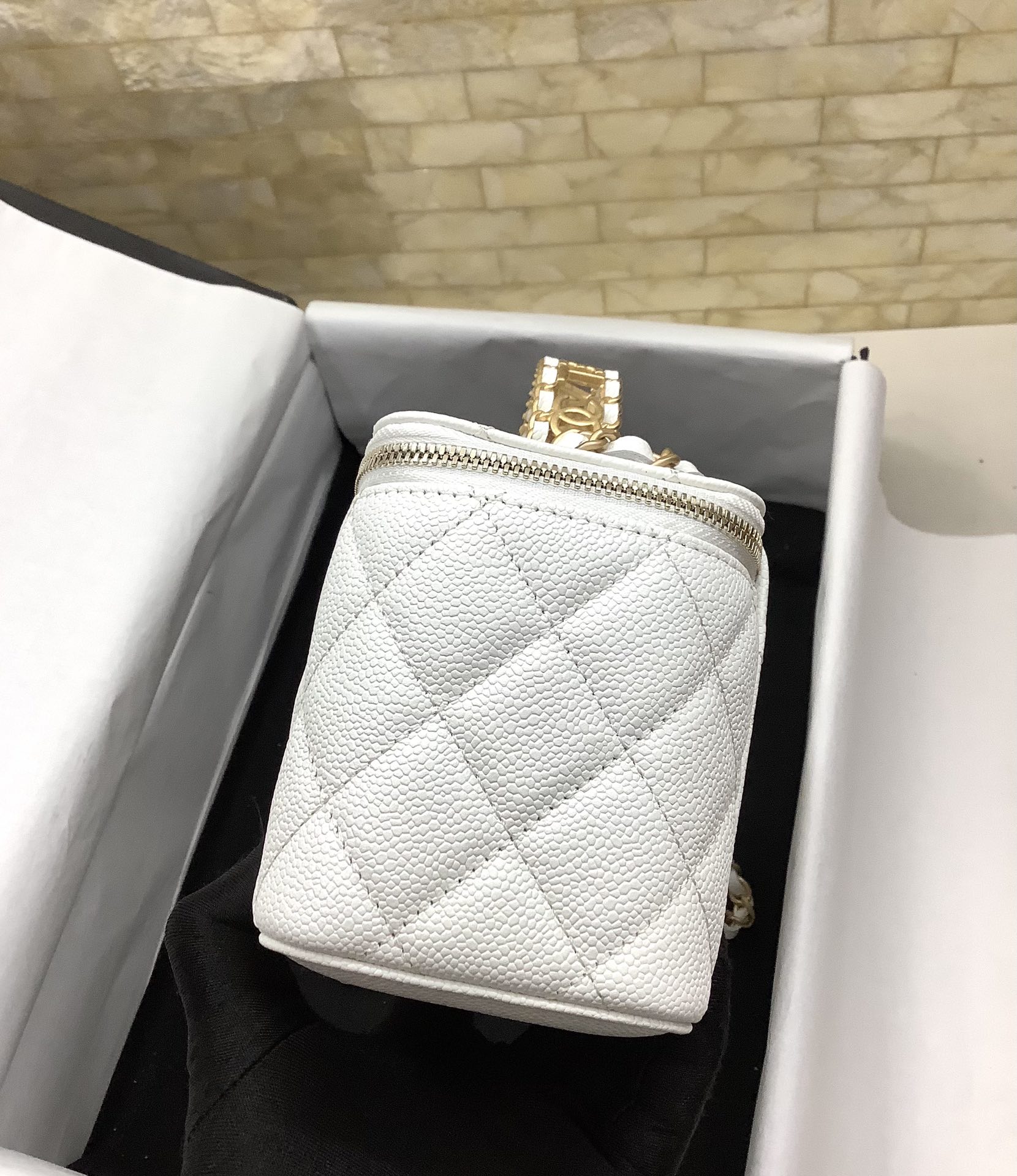 ChanelSmall Vanity Case White For Women, Women’s Bags 5.9in/15cm