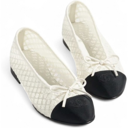 CHL WHITE/BLACK BALLET FLATS