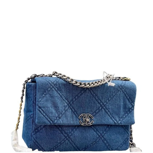 CHL DEEP BLUE DENIM QUILTED 19 FLAP 30CM