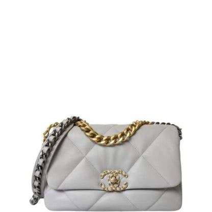 CHL 19 LAMBSKIN QUILTED HANDBAG LIGHT GREY 26CM