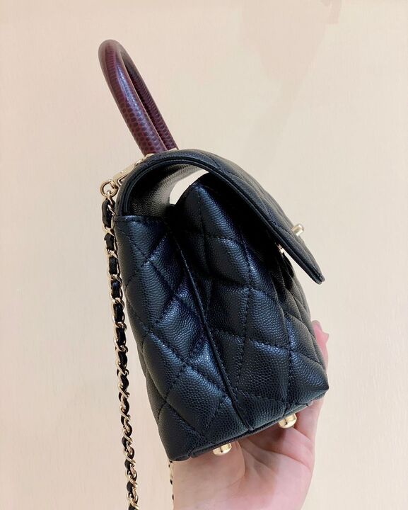 ChanelMedium Flap Bag With Top Handle Navy Blue For Women, Women’s Handbags, Shoulder And Crossbody Bags 9in/23cm A92990