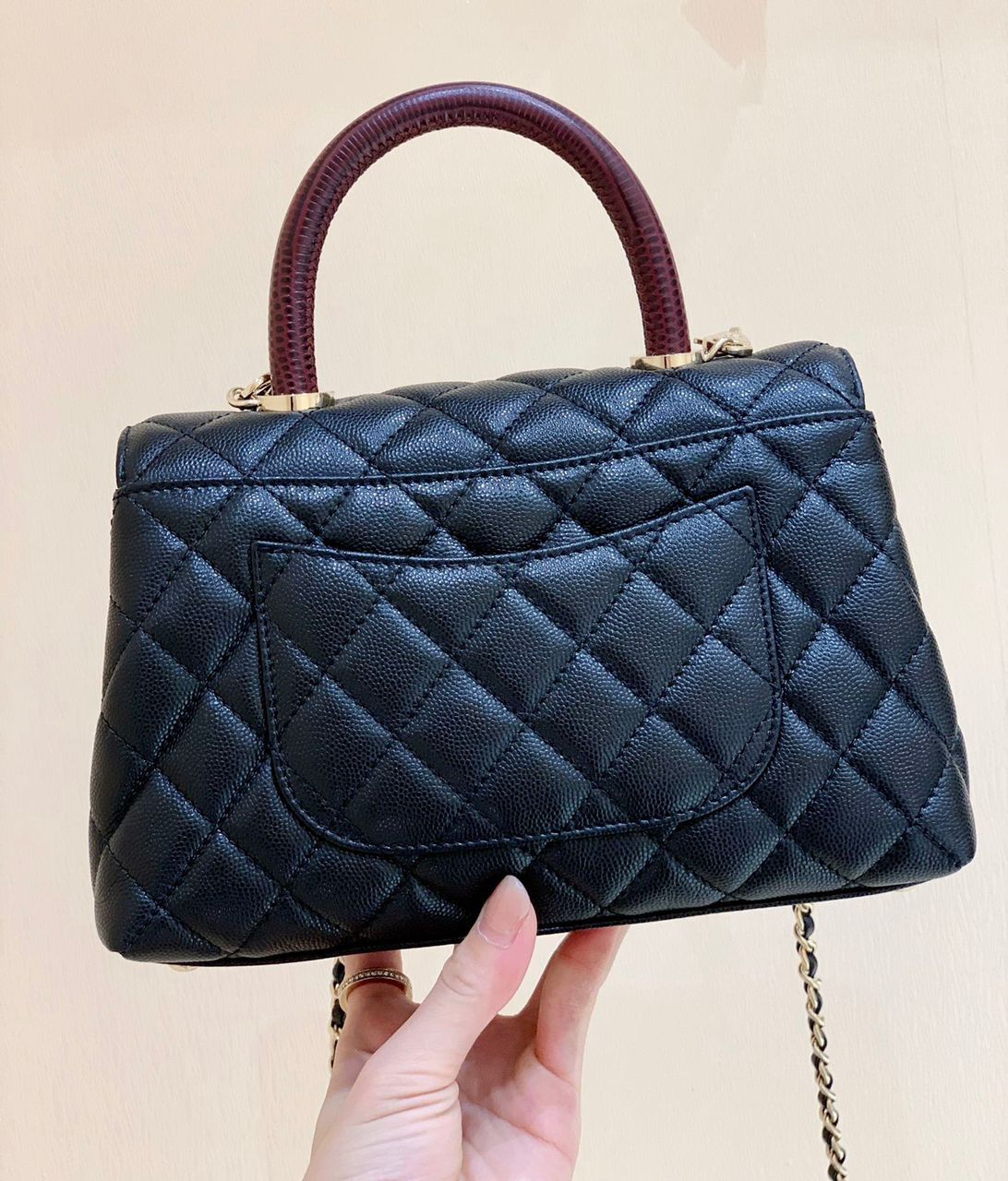 ChanelMedium Flap Bag With Top Handle Navy Blue For Women, Women’s Handbags, Shoulder And Crossbody Bags 9in/23cm A92990