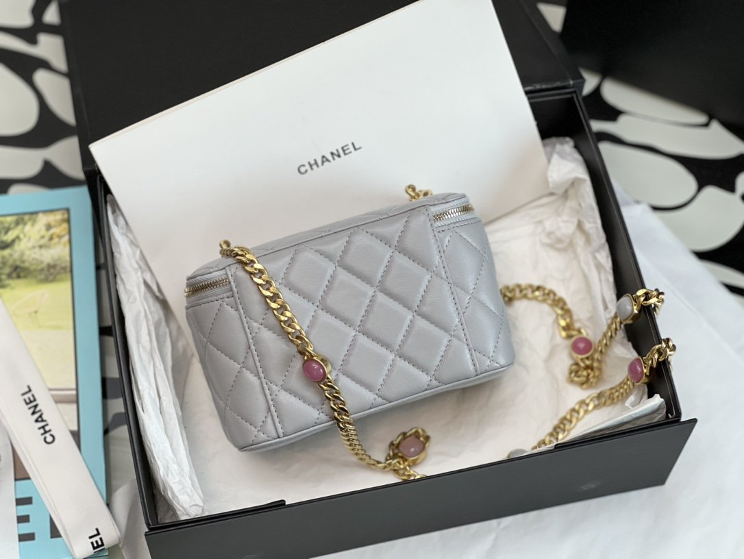 ChanelVanity With Chain Gray For Women, Women’s Bags 6.2in/16cm