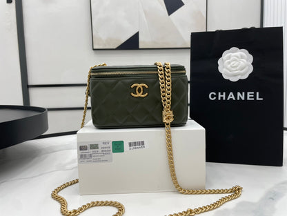 ChanelSmall Vanity Case Emerald Green For Women, Women’s Bags 5.9in/15cm
