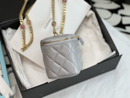 ChanelVanity With Chain Gray For Women, Women’s Bags 6.2in/16cm