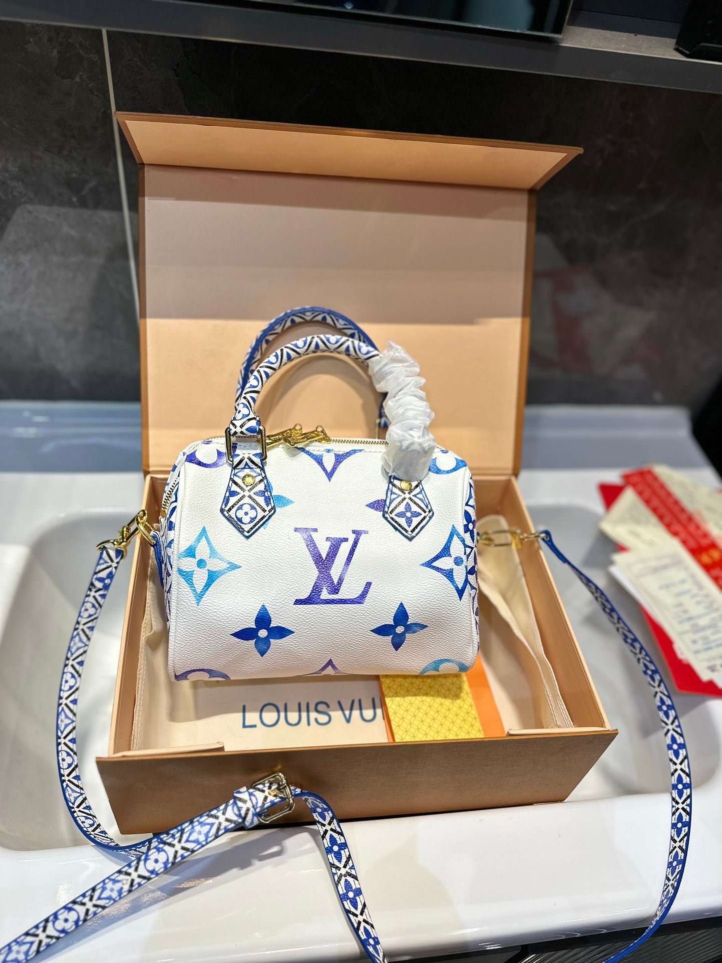 VL - Luxury Bags LUV 899