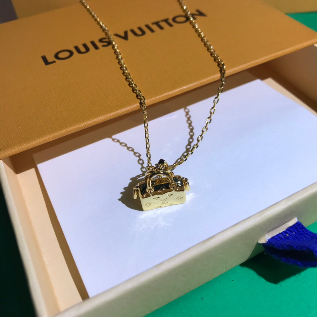 VL - Luxury Edition Necklace LUV027