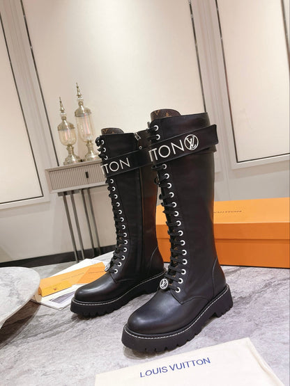 Designer  LUV BOOTS 040