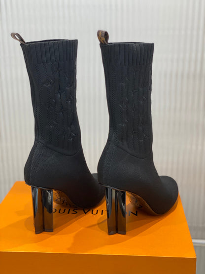 Designer  LUV BOOTS 047