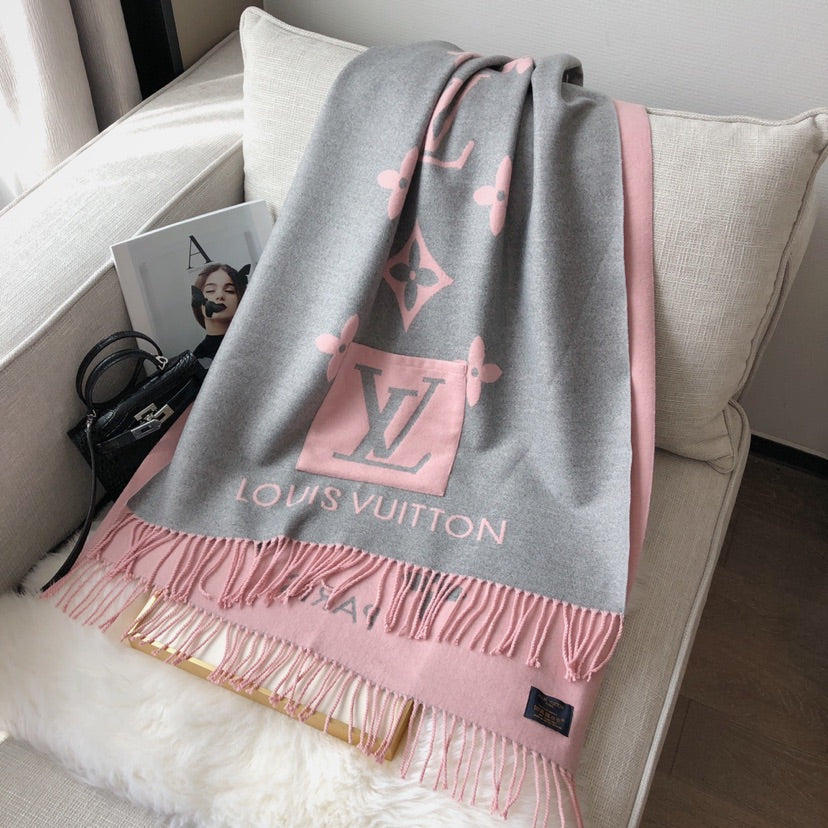 VL - Luxury Edition LUV  Scarf 010