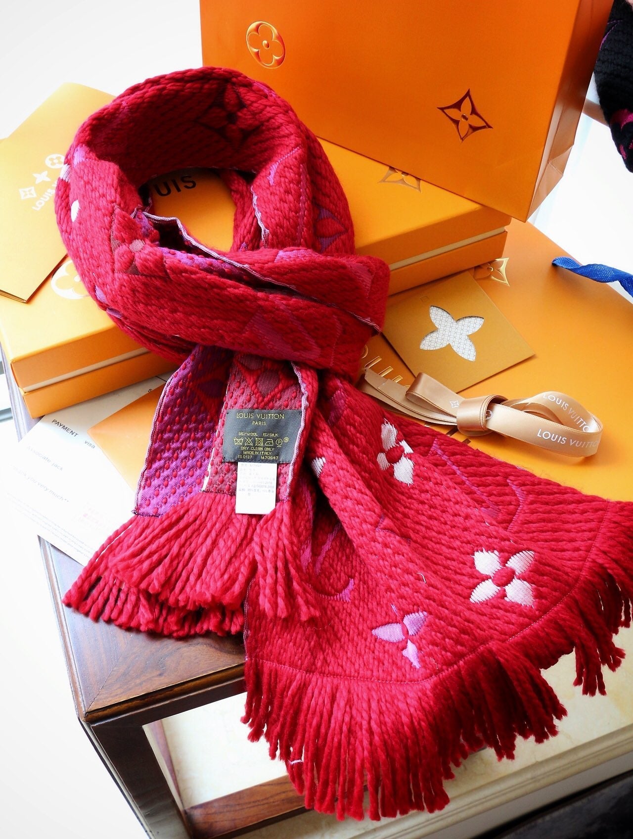 VL - Luxury Edition LUV  Scarf 002