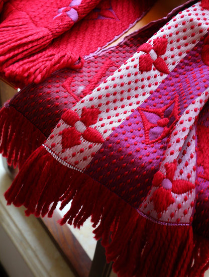 VL - Luxury Edition LUV  Scarf 002