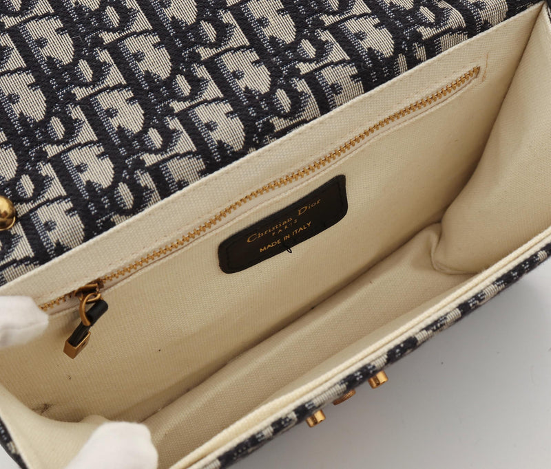 VL - Luxury Edition Bags DIR 220