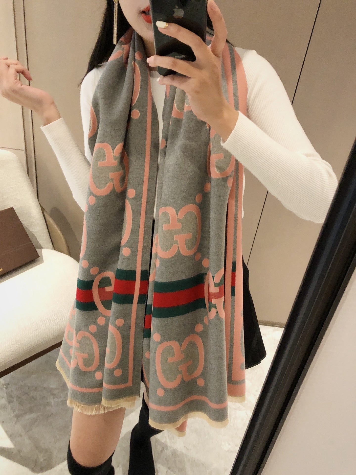 VL - Luxury Edition GCI Scarf 032