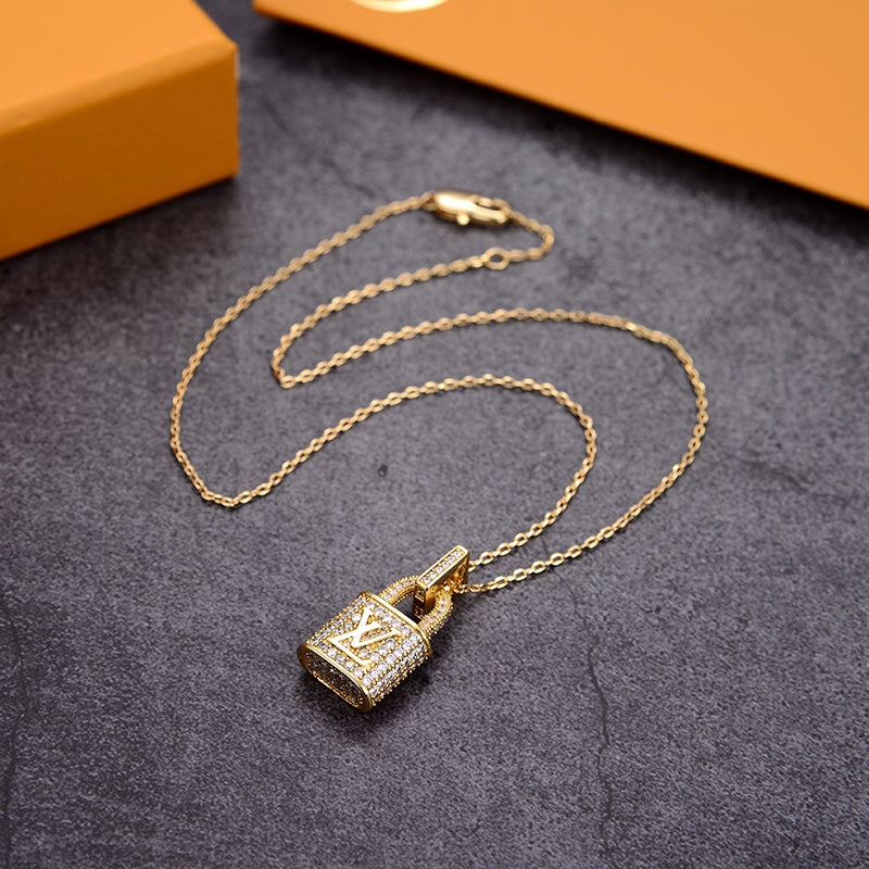 VL - Luxury Edition Necklace LUV025