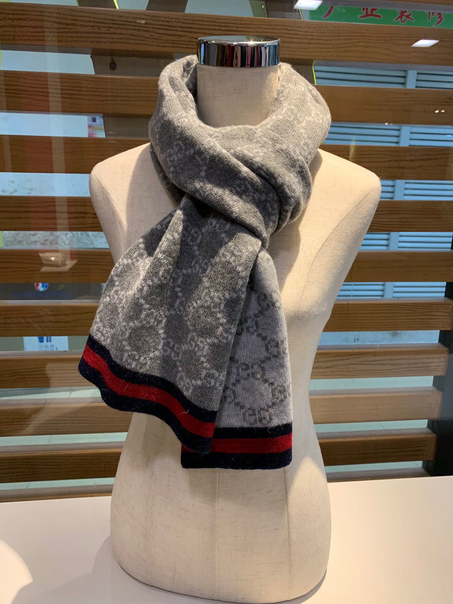 VL - Luxury Edition GCI Scarf 008