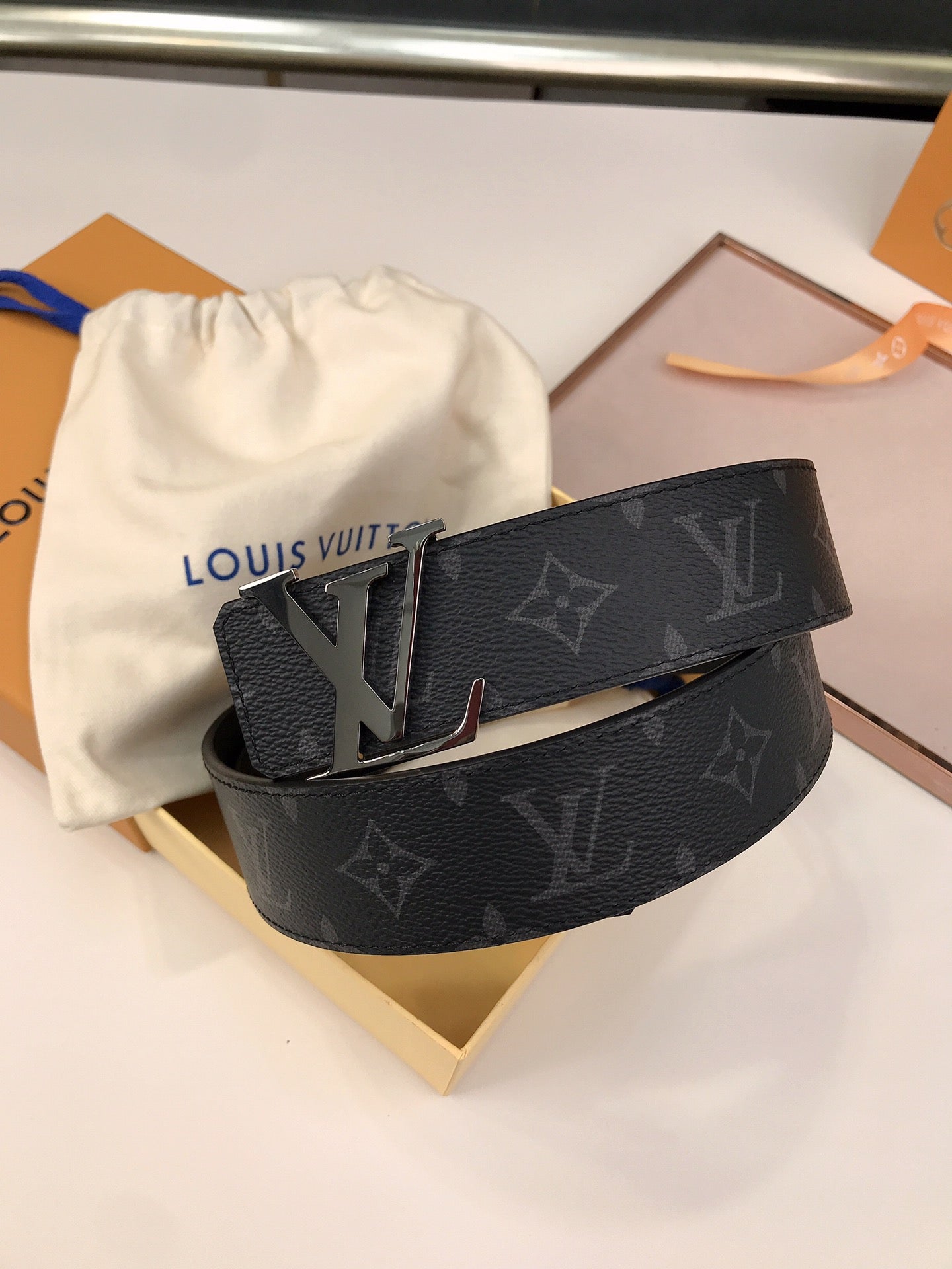 Vl - Luxury  LUV  BELTS 003