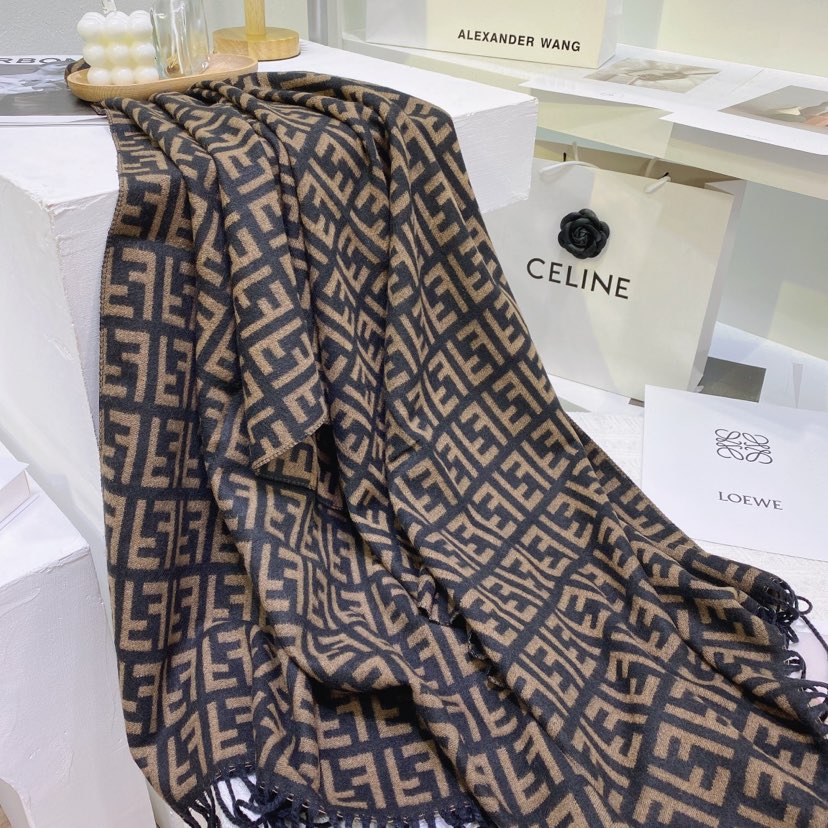 VL - Luxury Edition FEI  Scarf 018