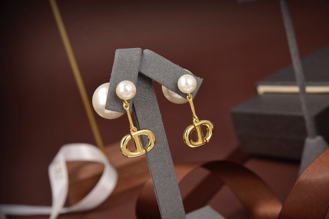 VL - Luxury Edition Earring Dir 017