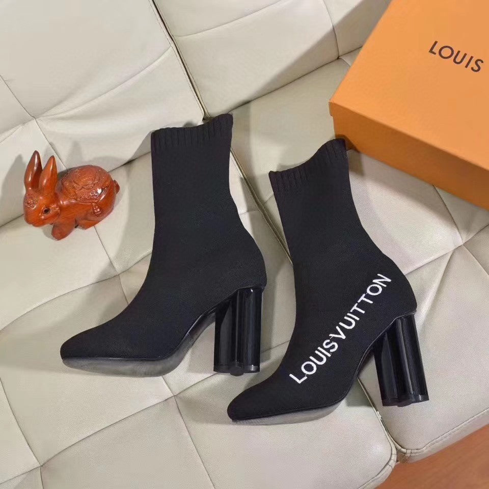 Designer  LUV BOOTS 019