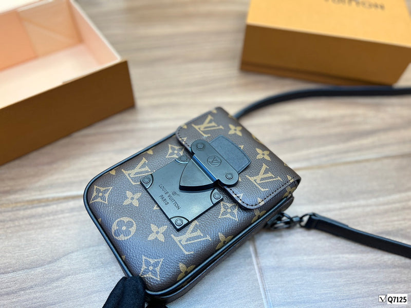 VL - Luxury Bags LUV 553