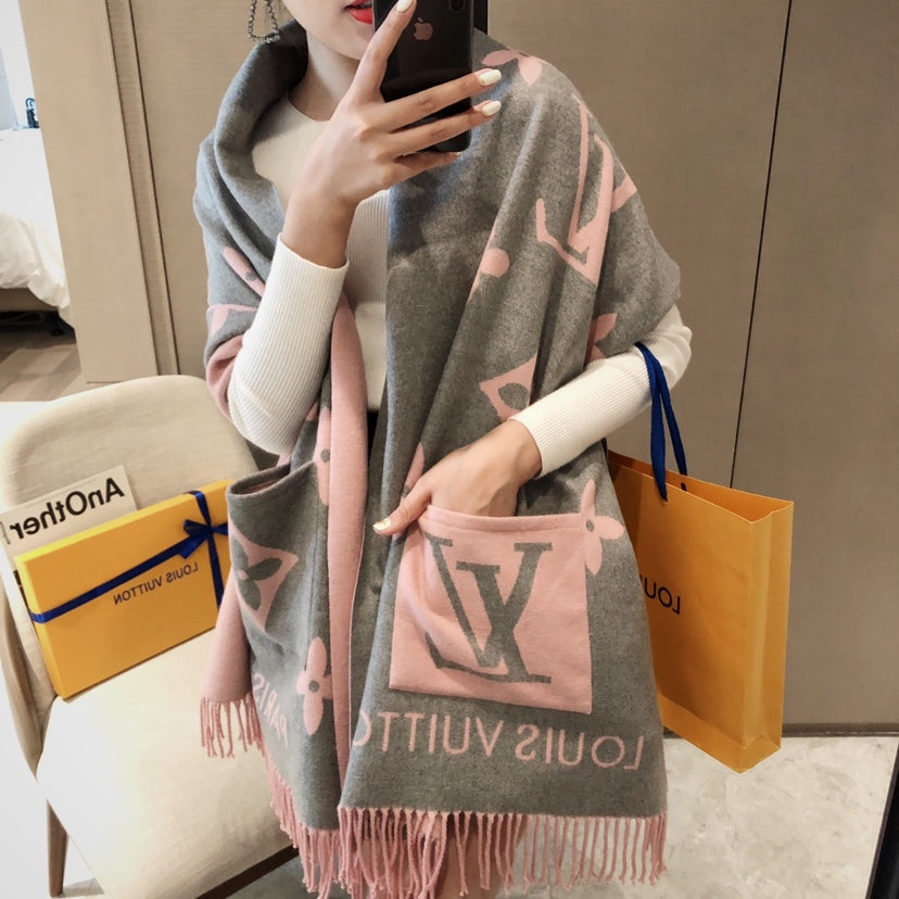 VL - Luxury Edition LUV  Scarf 010